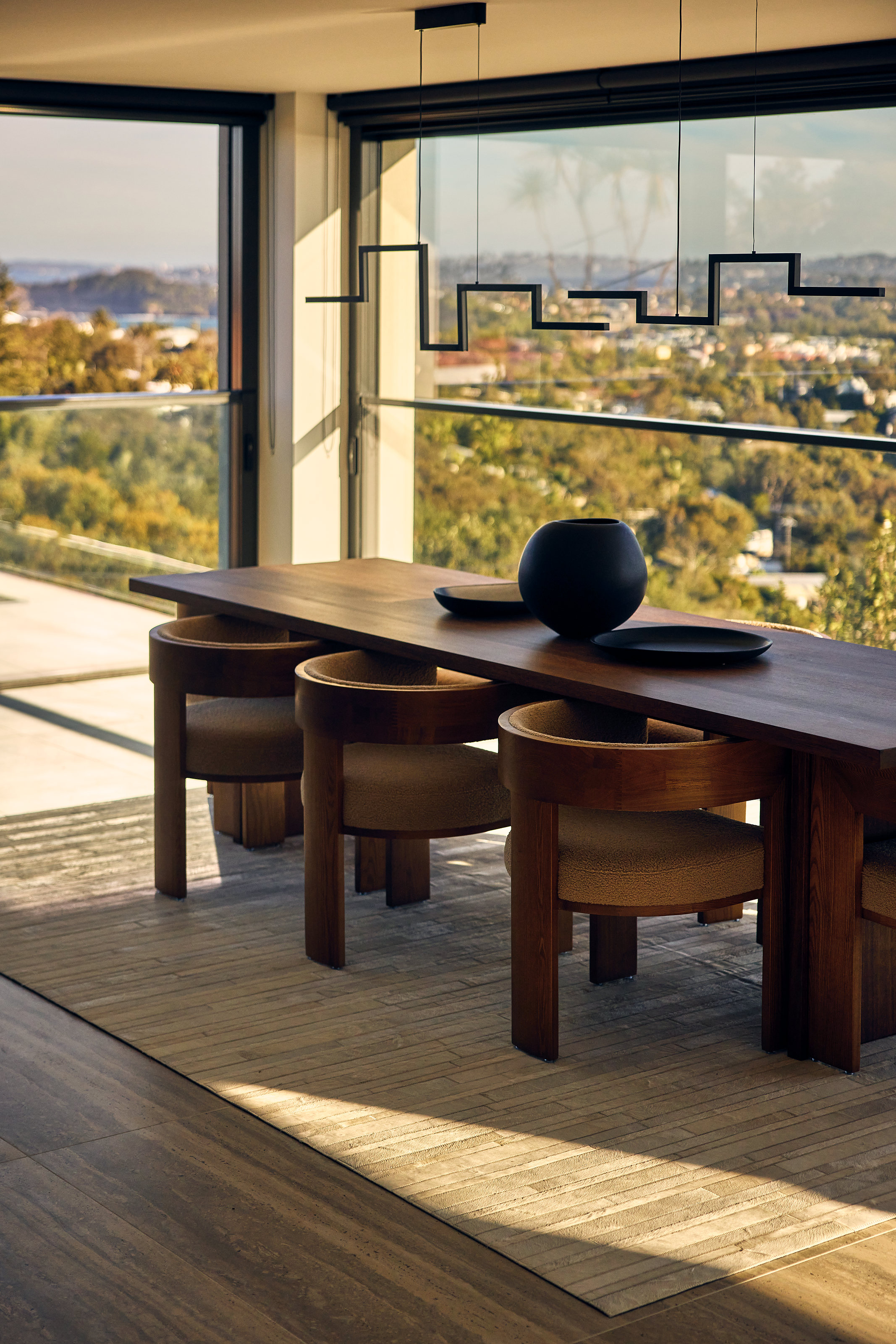 Palme Hus, dining room looking out over the water